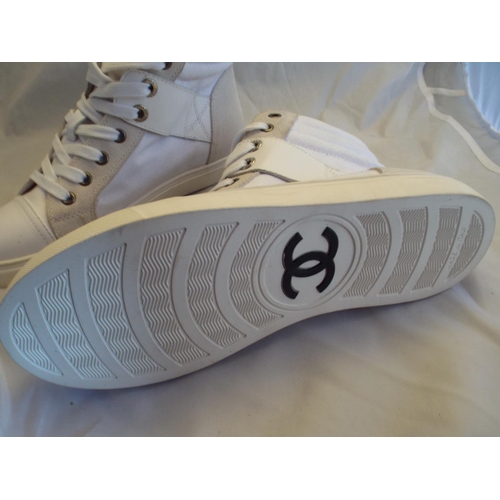 113 - Chanel high top sneakers