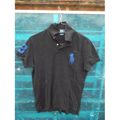 132 - Ralph Lauren T-shirt size M