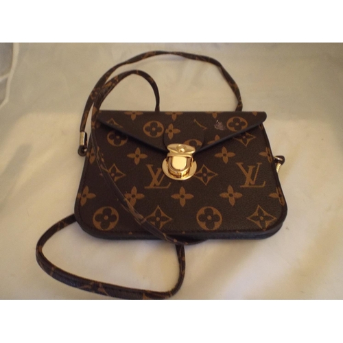 97 - designer style purse