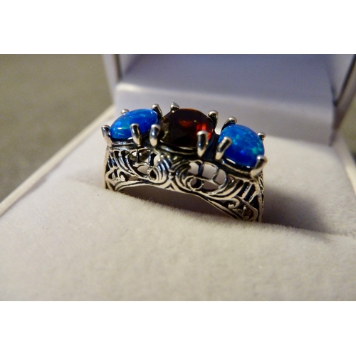 175 - Blue & red stone ring size L