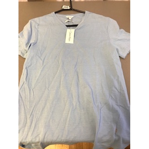 140 - New & tagged Calvin Klein T-shirt size M