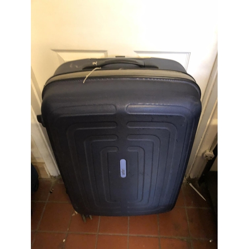 102 - Large 4 wheeled case
