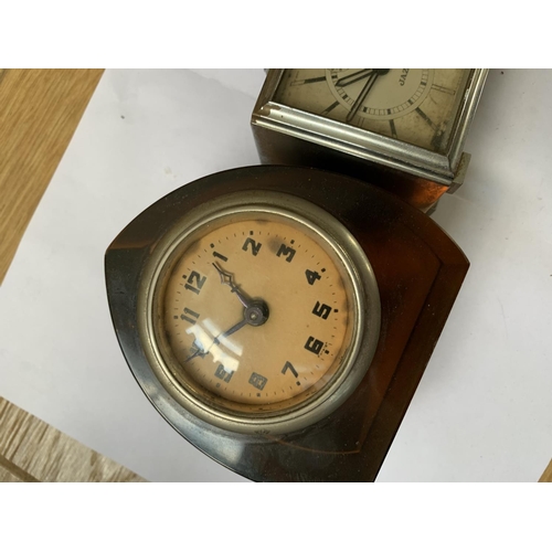 110 - X3 vintage clocks