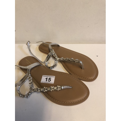 15 - New womens sandals size EUR 38