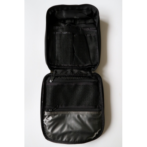 146 - Pre-owned Samsonite washbag