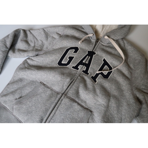 165 - Mens Gap grey hooded top size L