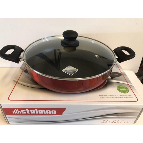 33 - New deep non stick frying pan 28cm