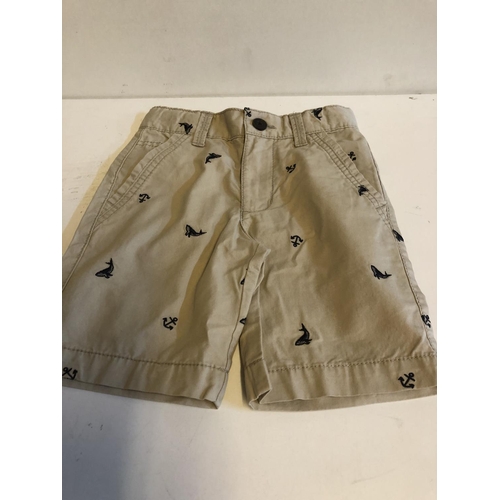 50 - Kids Osh Kosh shorts size 4