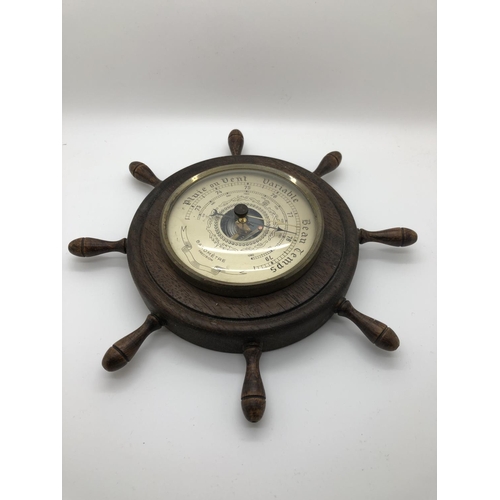 61 - Small barometer