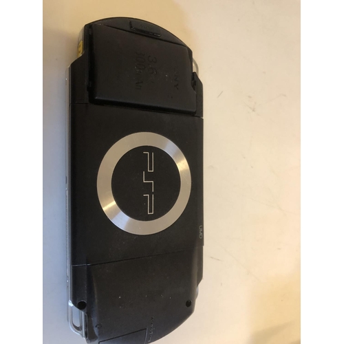 86 - Sony PSP & x6 games MISSING BATTERY COVER