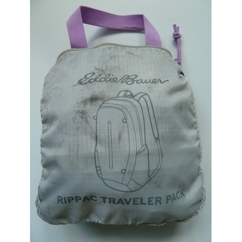 176 - Eddie Bauer Rippac travelerpack