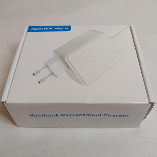 38 - NOTEBOOK REPLACEMENT CHARGER