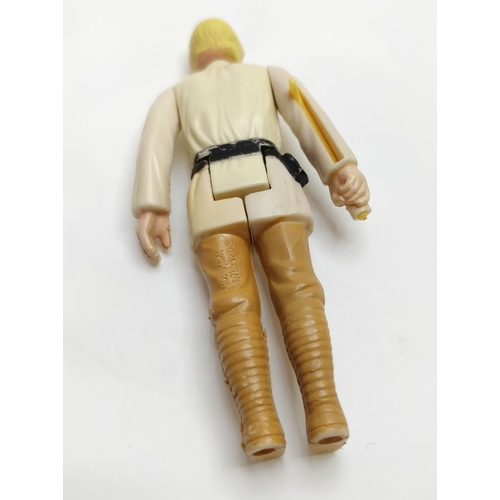 245 - VINTAGE 1977 LUKE SKYWALKER YELLOW SABER KENNER STAR WARS FIGURE