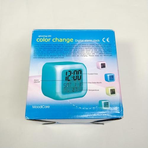 369 - LED COLOR CHANGE DIGITAL ALARM CLOCK