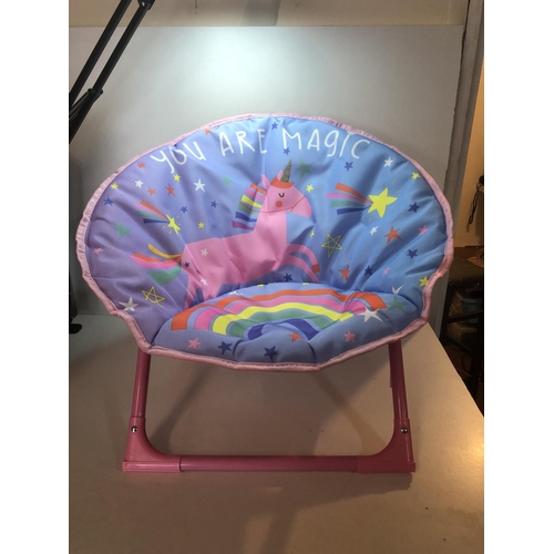 31 - Kids moon chair
PLEASE NOTE NOT POSTABLE