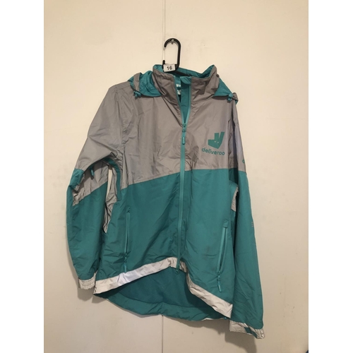 16 - Rain jacket
Size L