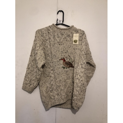 17 - New wool jumper
No size