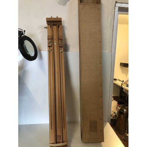 27 - New art easel