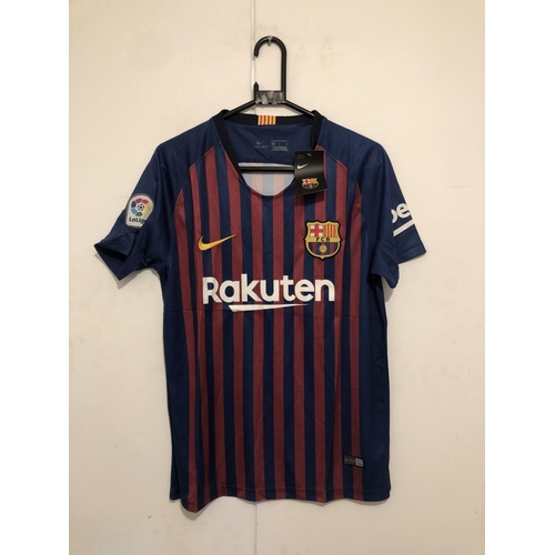 40 - New football shirt
Size M