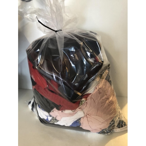 59 - Bag of ladies clothing
