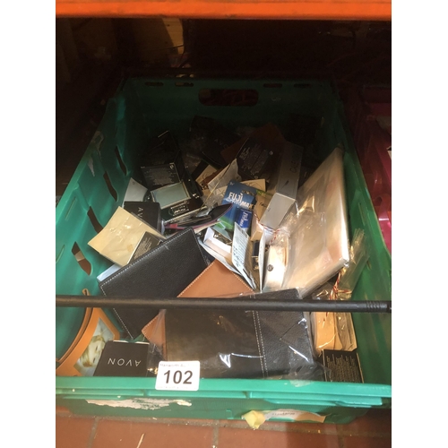 102 - Crate of odds
PLEASE NOTE NOT POSTABLE