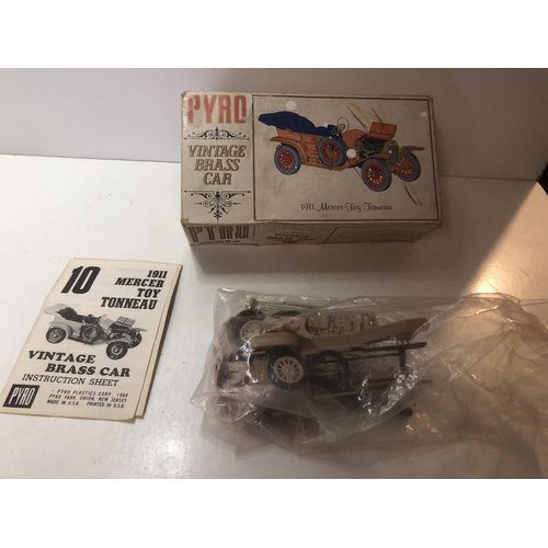 65 - Vintage kit car