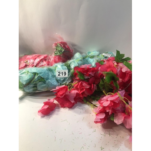 219 - 4 sets of artificial flowers