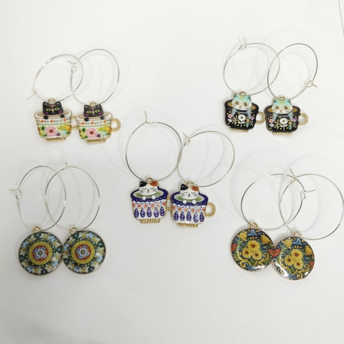 200 - joblot 5 pairs earings