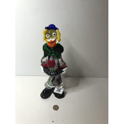 36 - Murano glass clown