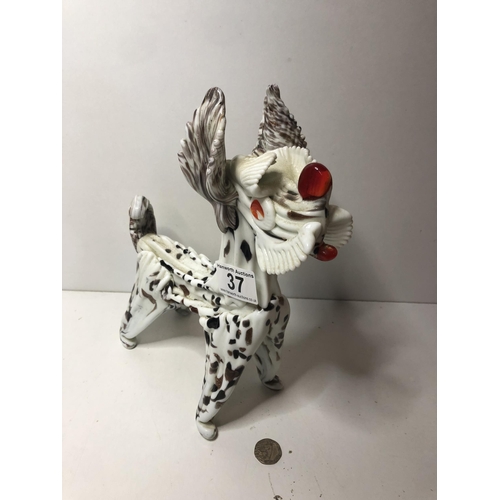 37 - Murano glass dog