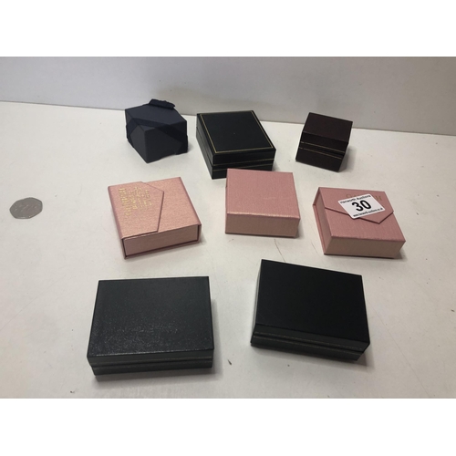 30 - Qty of jewellery boxes