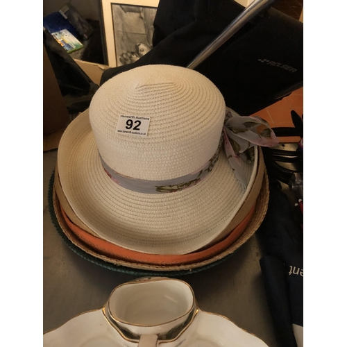 92 - Qty of lady's summer hats