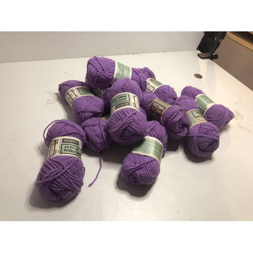 185 - Qty of wool