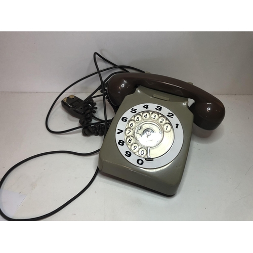 82 - Dial BT phone