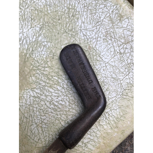 314 - Vintage wooden handled golf club