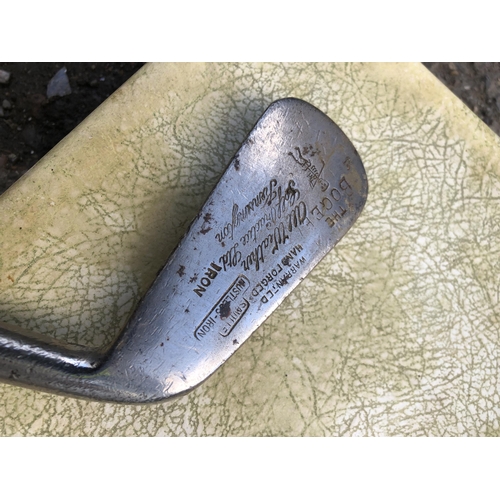 315 - Vintage wooden handled golf club