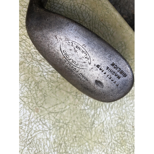 318 - Vintage wooden handled golf club