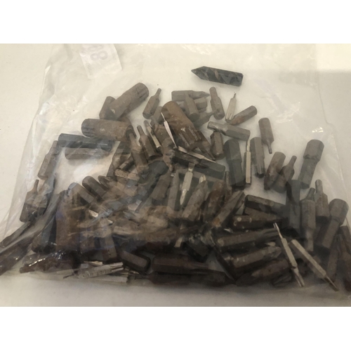 98 - Bag of screwdriver bits