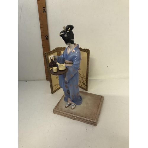 42 - Manabu Saito porcelain figure
PLEASE NOTE NOT POSTABLE