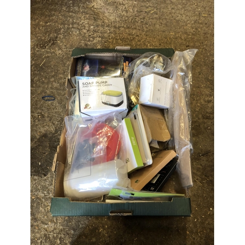 322 - Box of miscellaneous