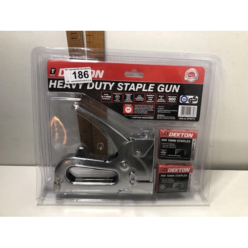 186 - New heavy duty staple gun