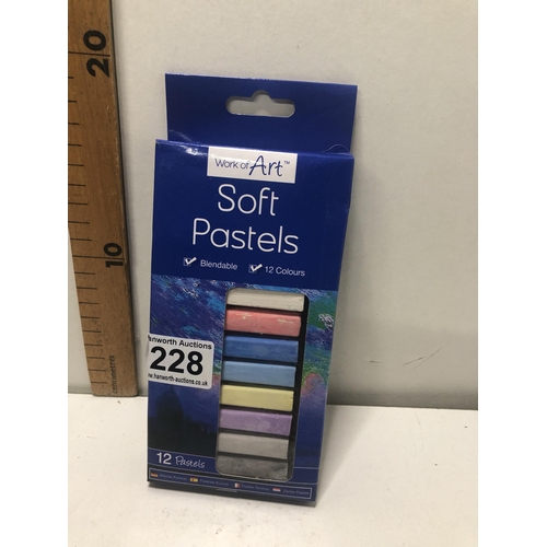 228 - New pack of 12 pencils