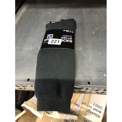 221 - New men's wellie socks