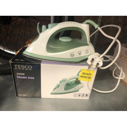 40 - Steam iron