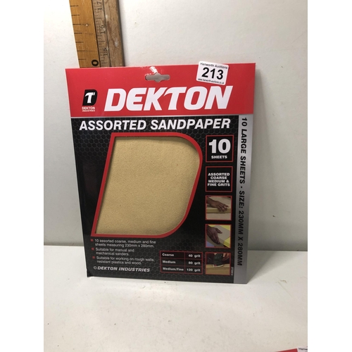 213 - Pack of 10 assorted sandpaper
