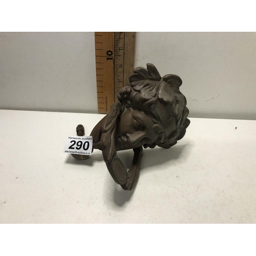 Lot 290       