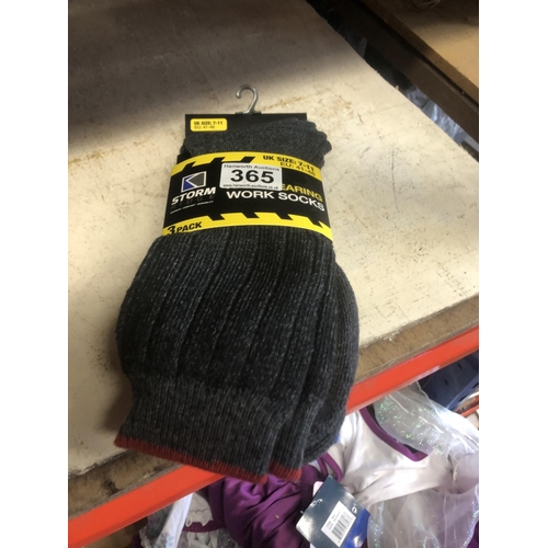 365 - New pack of 3 work socks
Size 7-11