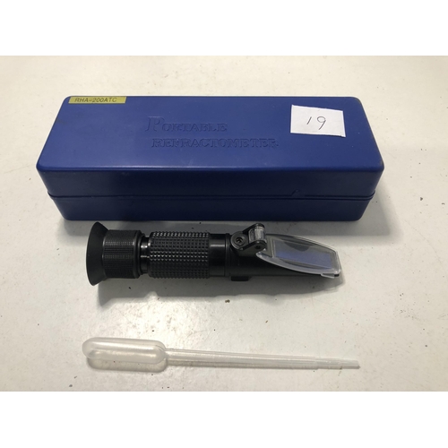 19 - Portable Refractometer