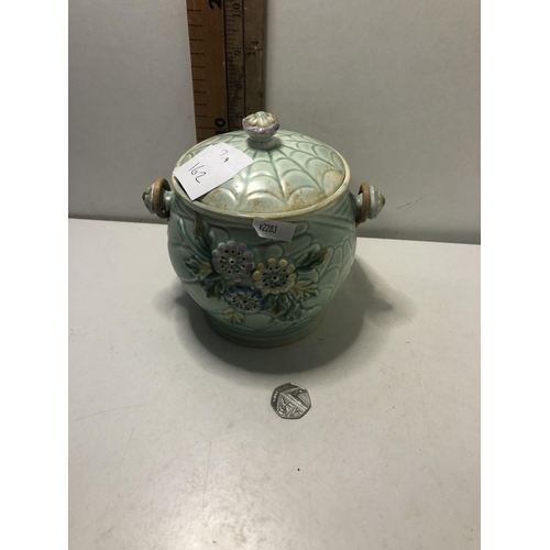 162 - Lidded china pot
PLEASE NOTE NOT POSTABLE