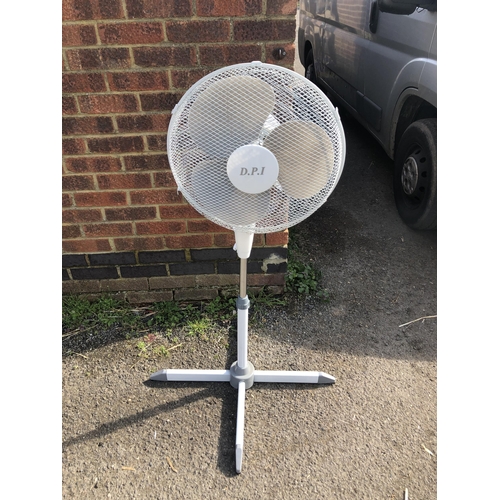 61 - Fan on stand
PLEASE NOTE NOT POSTABLE